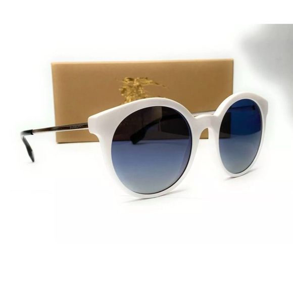 Burberry Women's White and Blue Sunglasses! - Picture 3 of 3